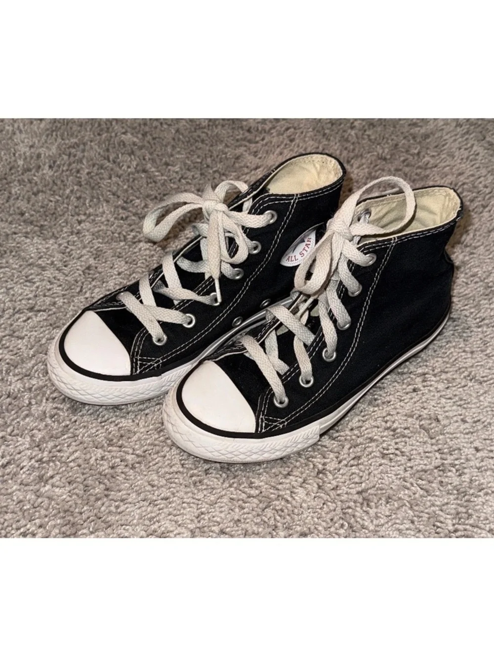 Converse Chuck Taylor All Star High Top Kids Sneakers Youth Size 13.5